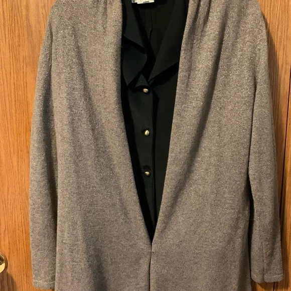 Cardigan - Picture 6 of 10